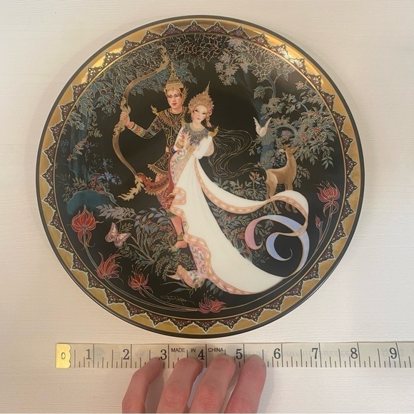 Royal Porcelain Kingdom Of Thailand Collection Love - Picture 7 of 10